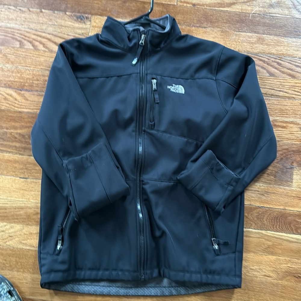Men’s Medium North Face shell jacket